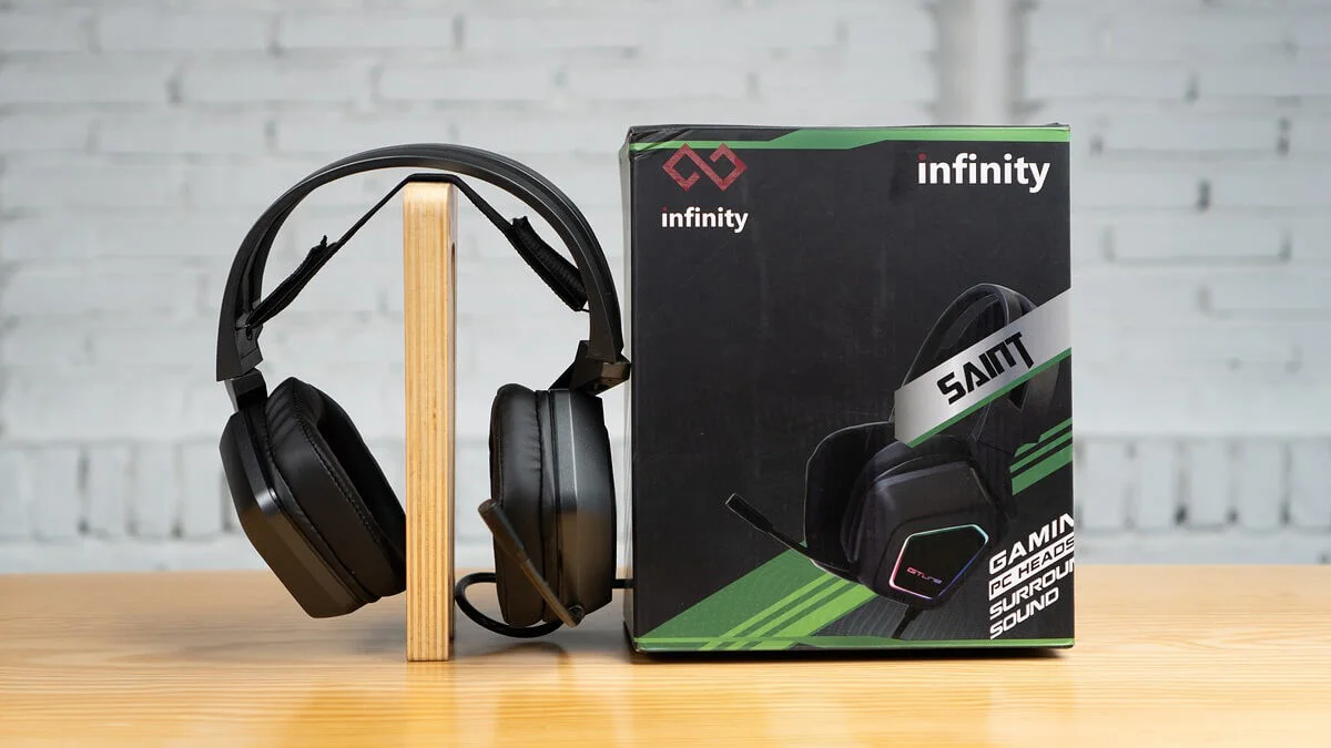 Infinity Saint – Tai nghe chơi game với LED RGB