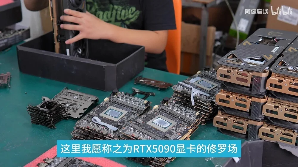 RTX 5090 bị tháo lấy chip để chế tạo GPU máy chủ AI tại Trung Quốc 3